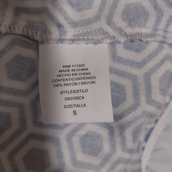 NWT Women's As U Wish blue/whitedress with eyelet trim. Size Small. - Picture 8 of 9